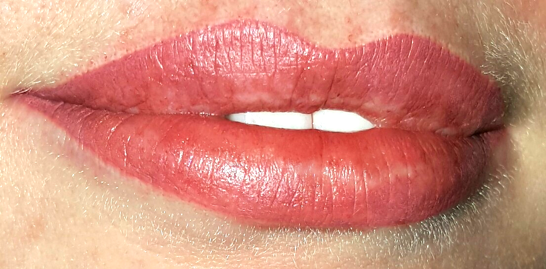 Permanent makeup Lips